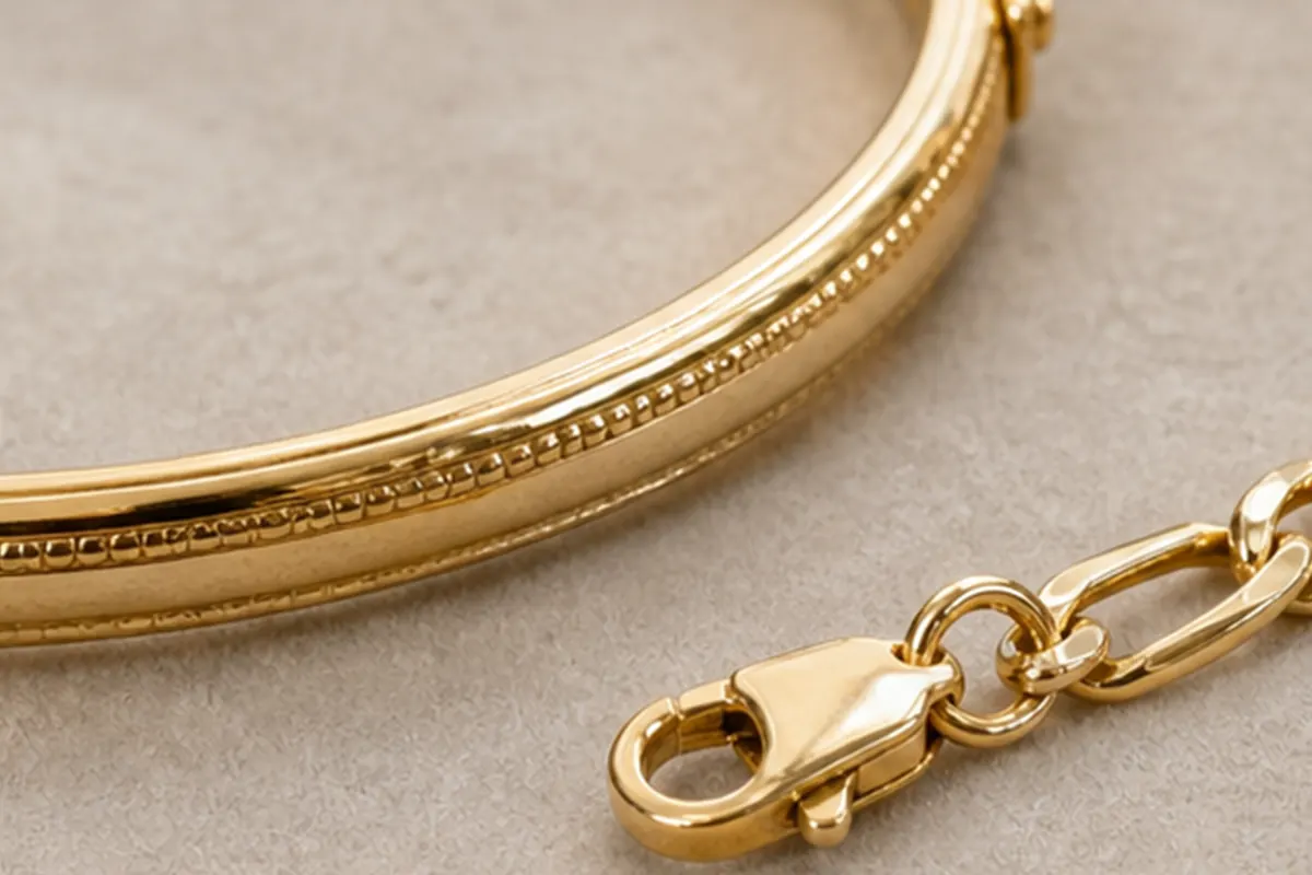 Fermoir de bracelet Fermoir de bracelet en or photographié pour estimation
