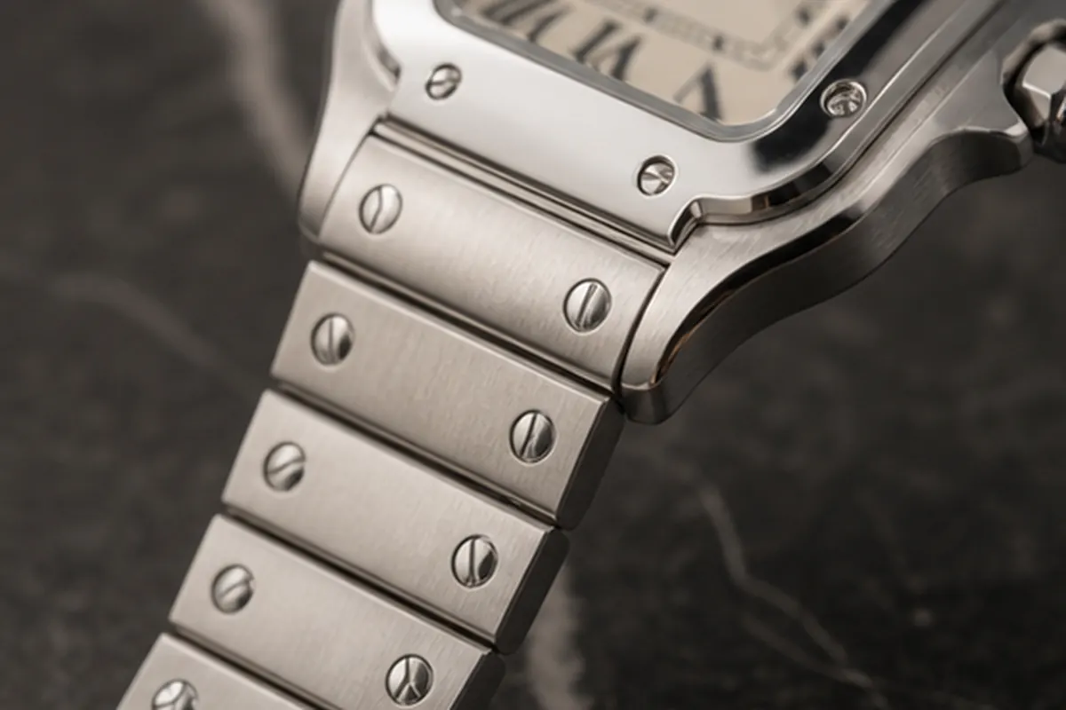 Bracelet et détails Santos Bracelet et détails de Cartier Santos avant estimation