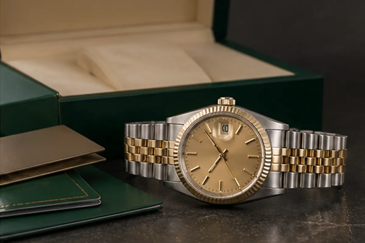 Boîte et papiers Datejust Rolex Datejust avec boîte ou documents pour estimation à Paris